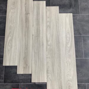 Sàn nhựa 2mm keo sẵn TH003
