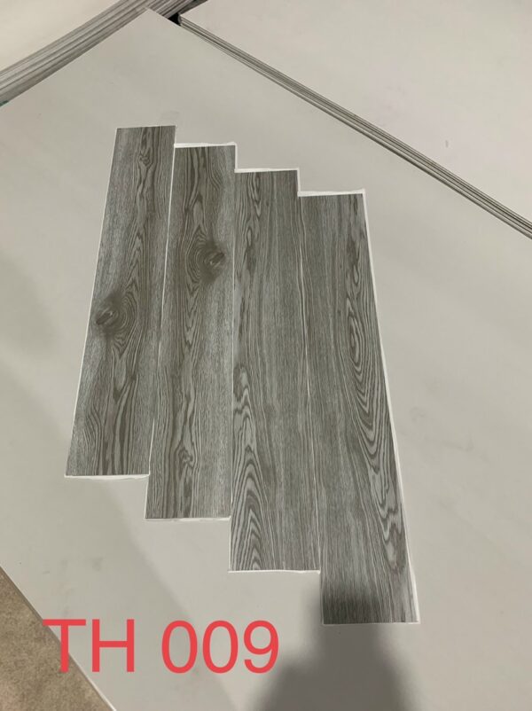 Sàn nhựa 2mm keo sẵn TH009