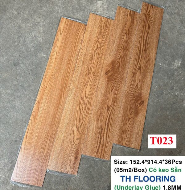Sàn nhựa dày 1.8mm keo sẵn T023
